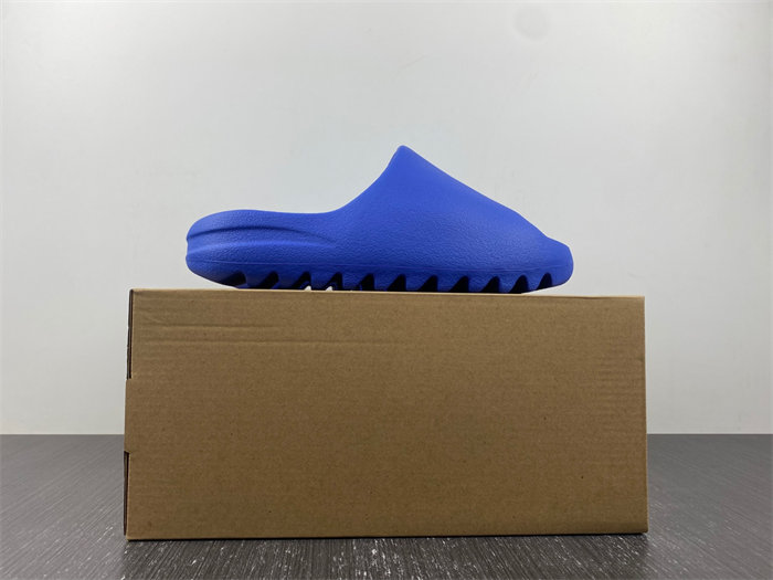 kanye west x ad*s Y**zy slide fy7497