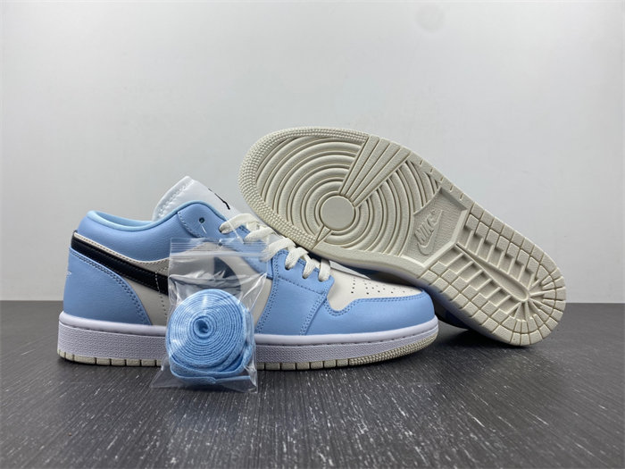 Jordan 1 Low Ice Blue Black 554723-401