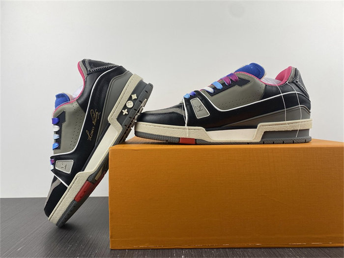 l**is V*t*n trainer pink ss2 1a8q9n