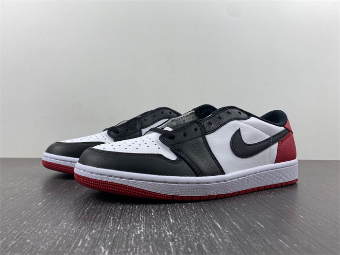 Jordan 1 Low Black Toe CZ0790-106