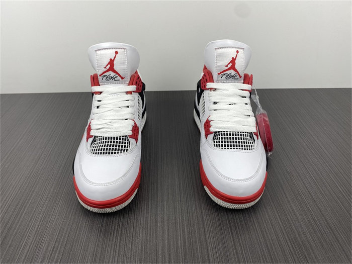 Jordan 4 Retro