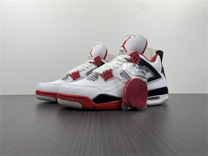 Jordan 4 Retro