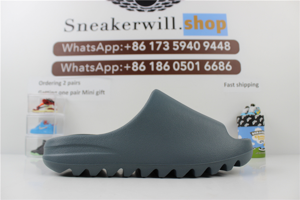 ad*s Y**zy slide “slate marine”