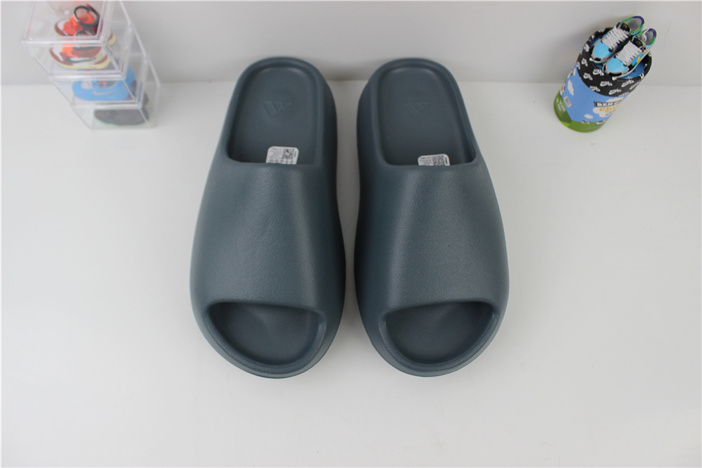ad*s Y**zy slide “slate marine”