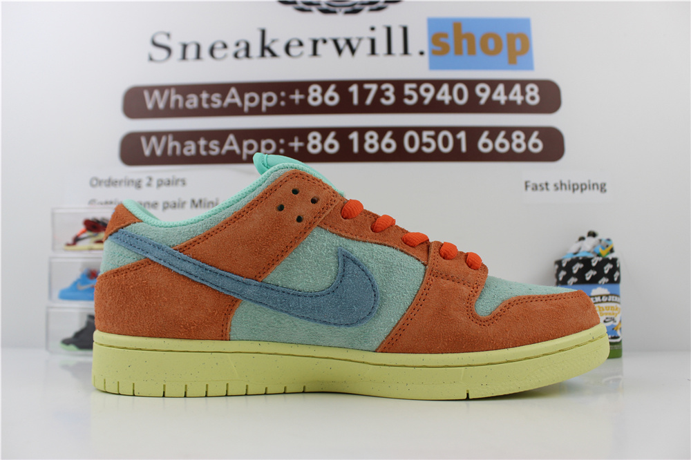 Nike SB Dunk Low Noise Aqua