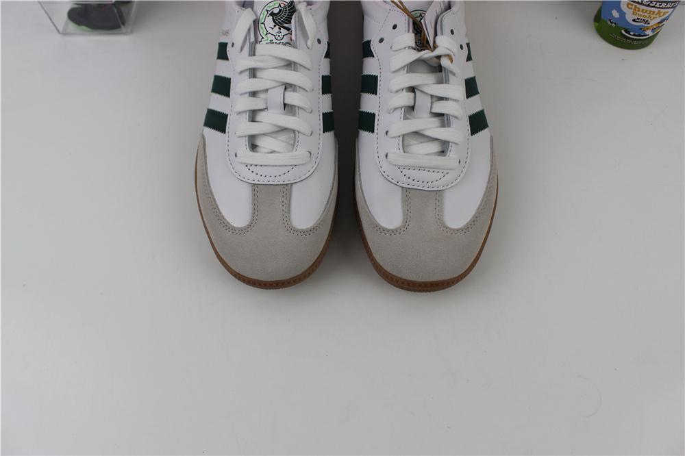 Ad*s samba white green