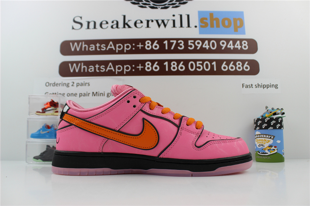 The Powerpuff Girls X Nike SB Dunk Low Blossom