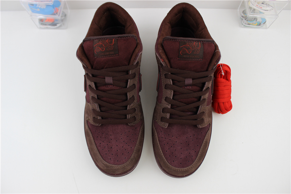 Nike SB Dunk Low City Of Love Burgundy Crush