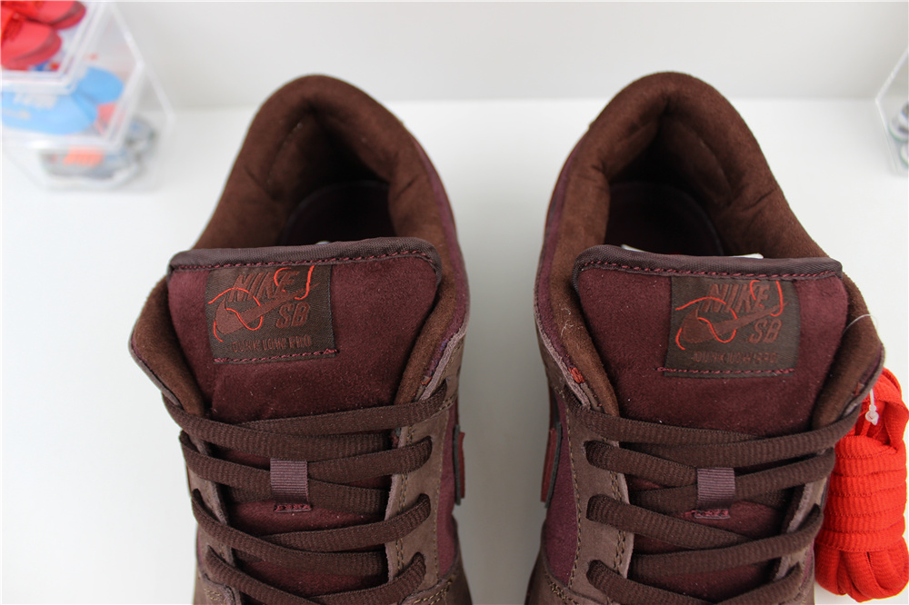 Nike SB Dunk Low City Of Love Burgundy Crush