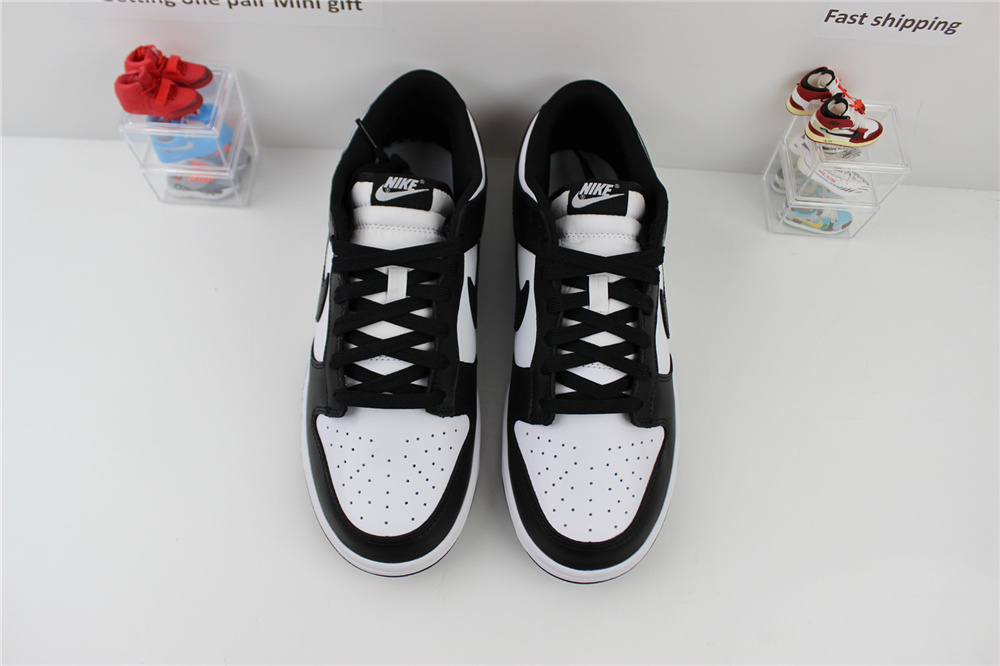 Nike DUNK Low Black White Panda