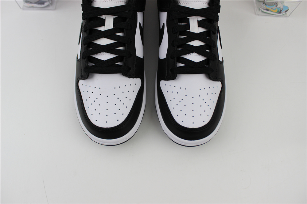 Nike DUNK Low Black White Panda