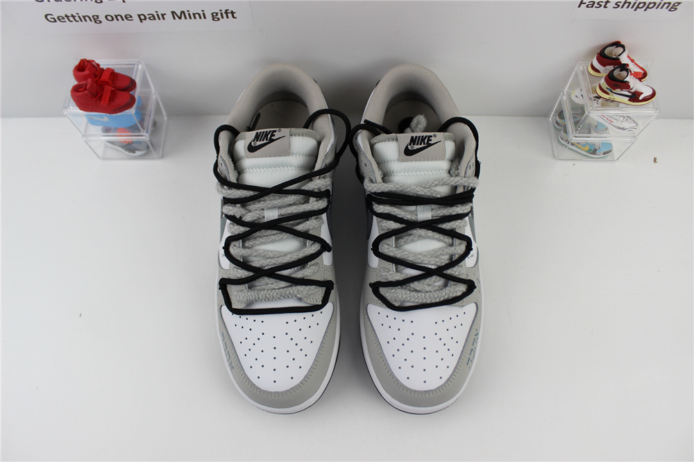 Nike Dunk Low