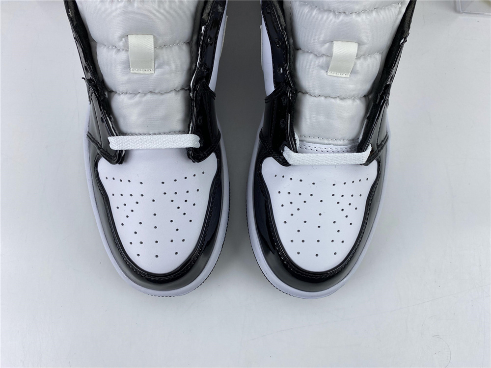 Air Jordan 1 Mid Metallic Gold White