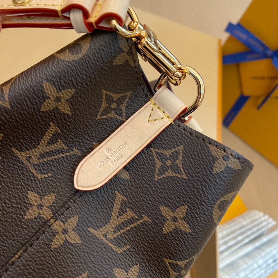 Nano Noe hand bag (20cmx20cmx13cm)