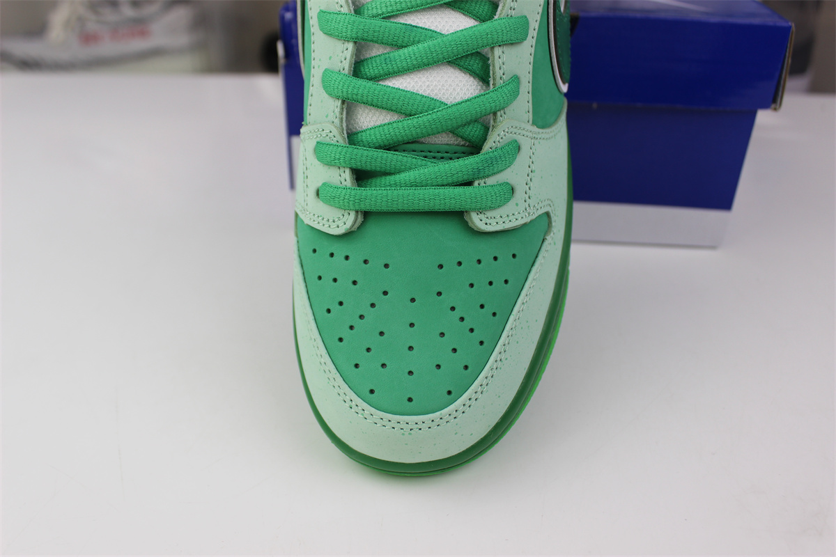 DUNK SB LOW Green Lobster
