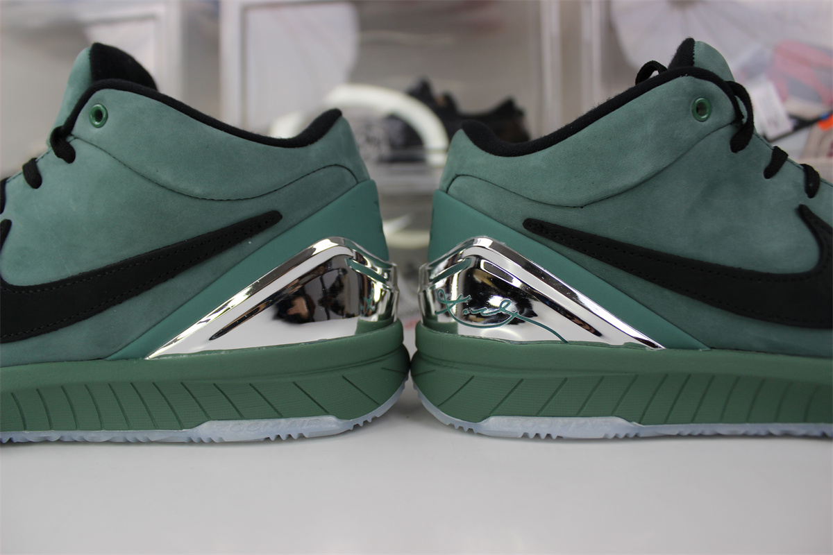 Nike Kobe 4 Protro “Girl Dad”