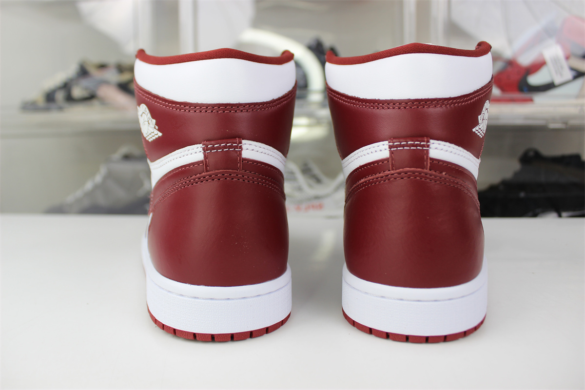 GOAT Air Jordan 1 High OG “Team Red”