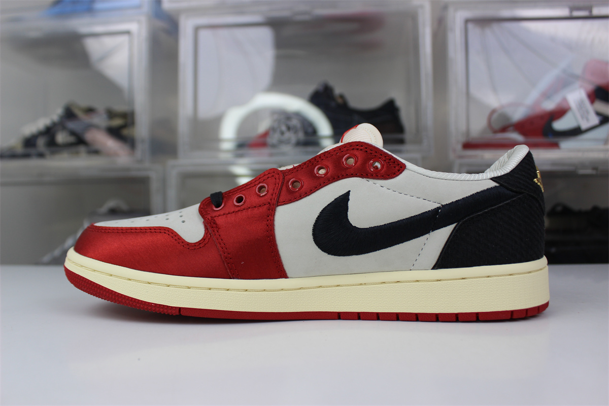 Trophy Room x Air Jordan 1 OG Low 
