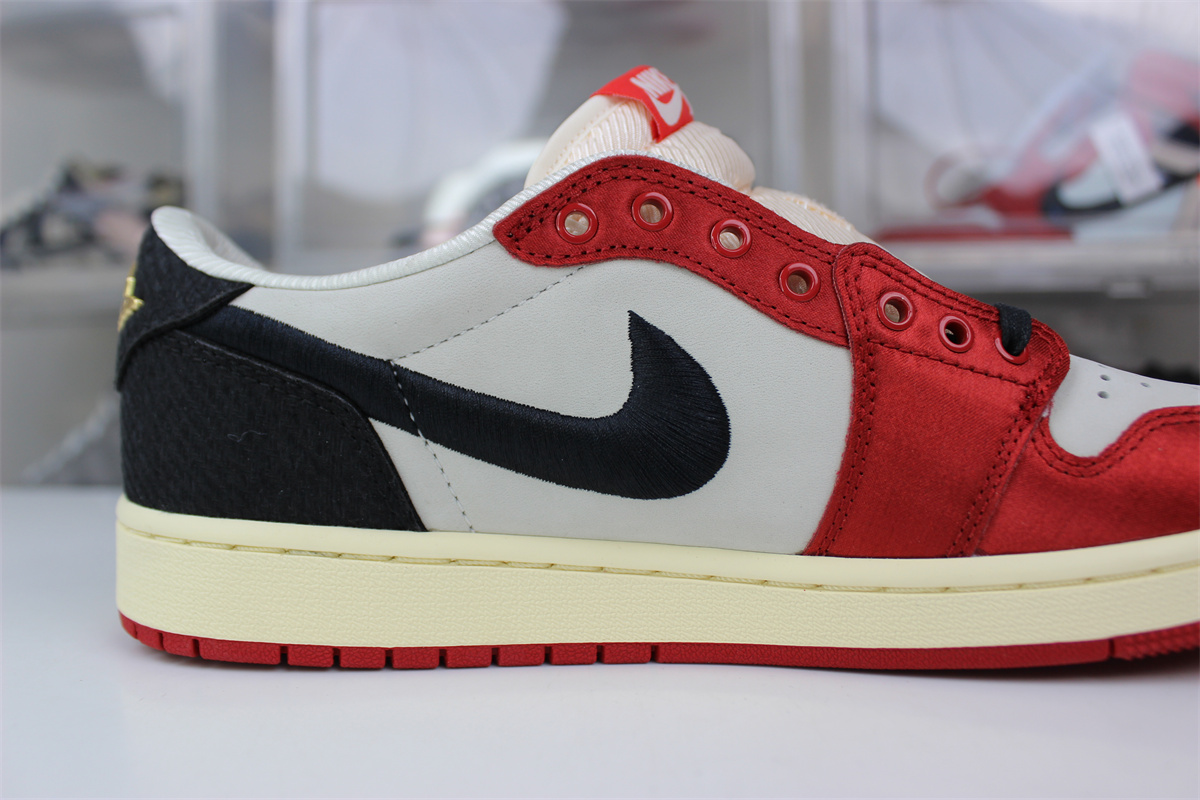 Trophy Room x Air Jordan 1 OG Low 
