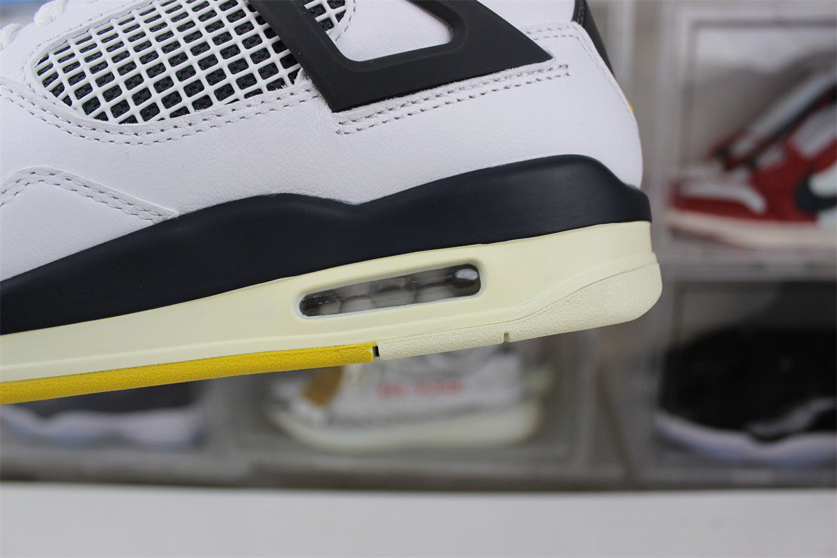 Air Jordan 4 “Vivid Sulfur”