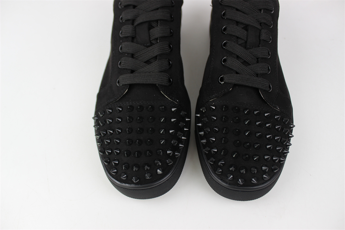 Ch**an louboutin black  (pick full euro size)