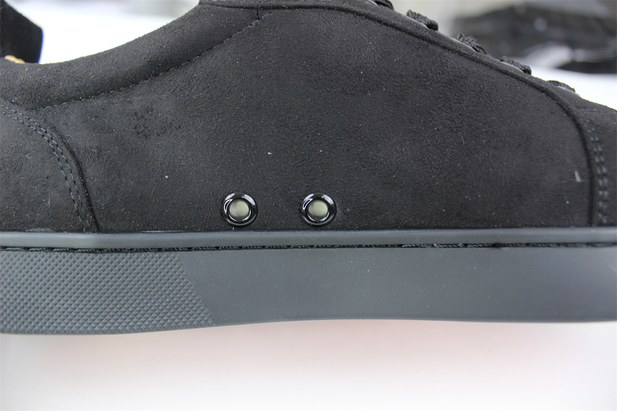 Ch**an louboutin black  (pick full euro size)