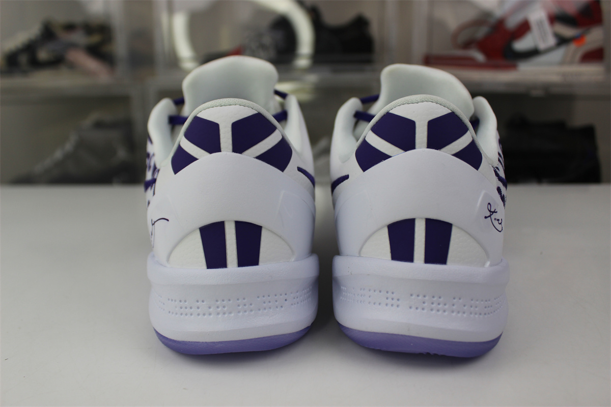 GOAT Nike Kobe 8 Protro “White Court Purple”