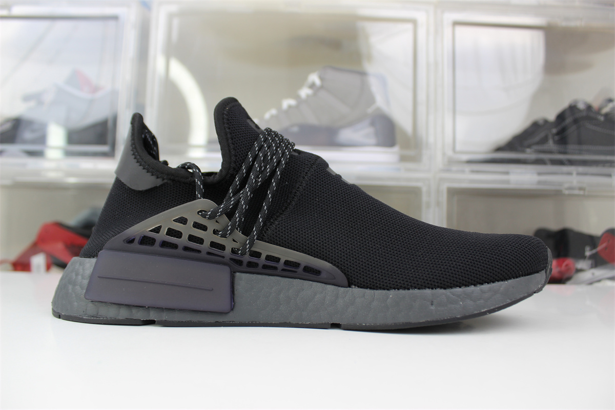 pharrell x Ad*s nmd hu breath though