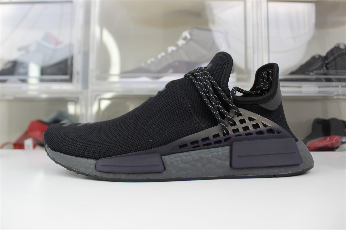 pharrell x Ad*s nmd hu breath though