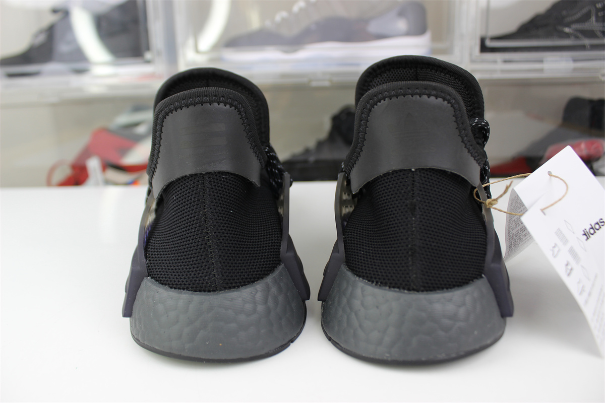 pharrell x Ad*s nmd hu breath though