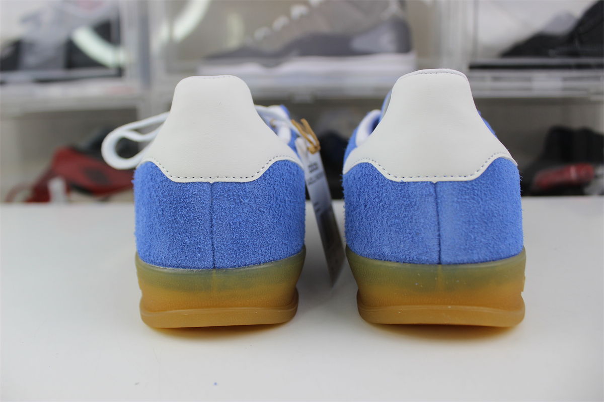 Ad*s gazelle indoor blue