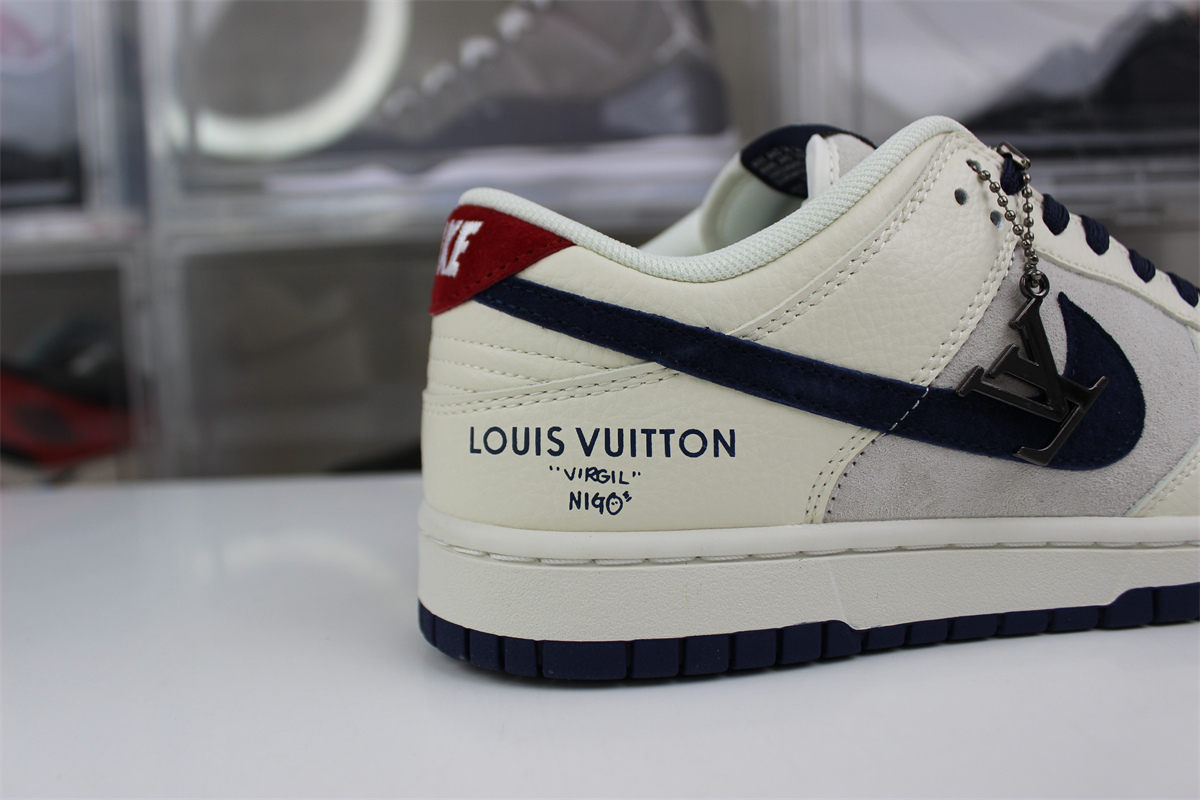 sb dunk low l**is V*t*n virgil night