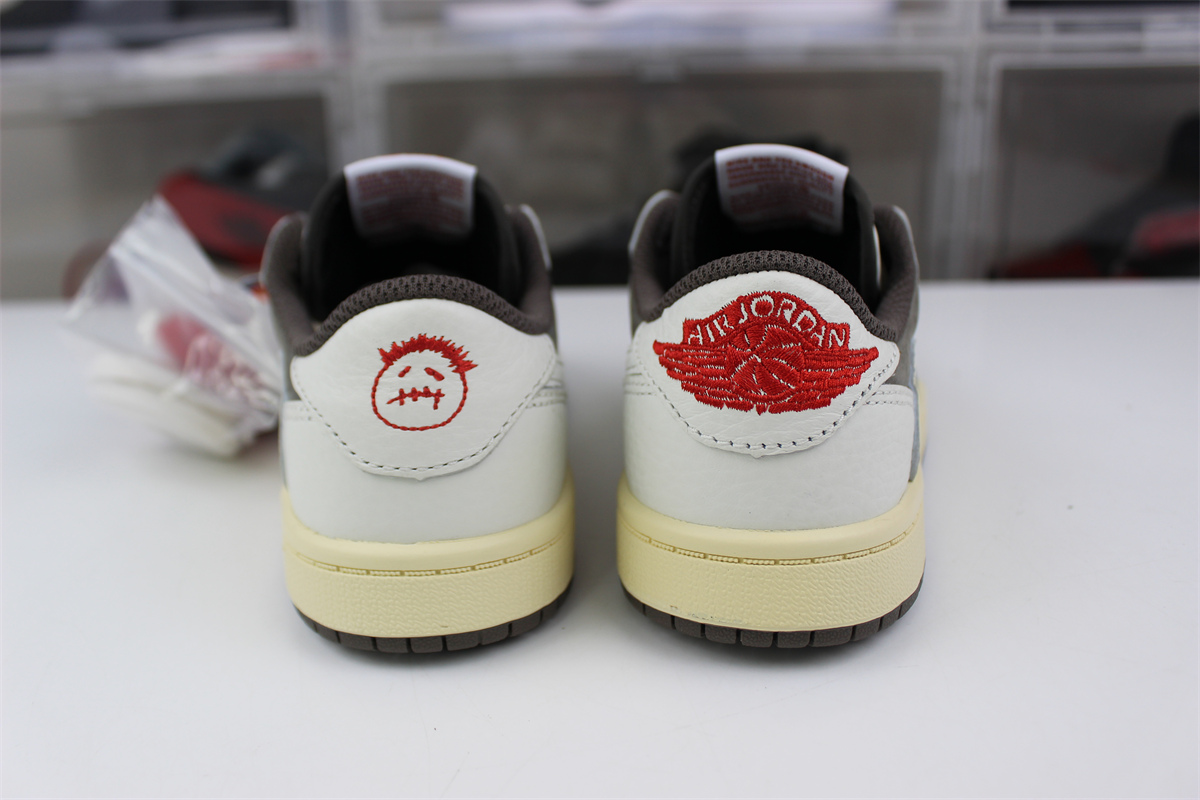 Kids shoes Travis Scott x Air Jordan 1 OG Low PS 