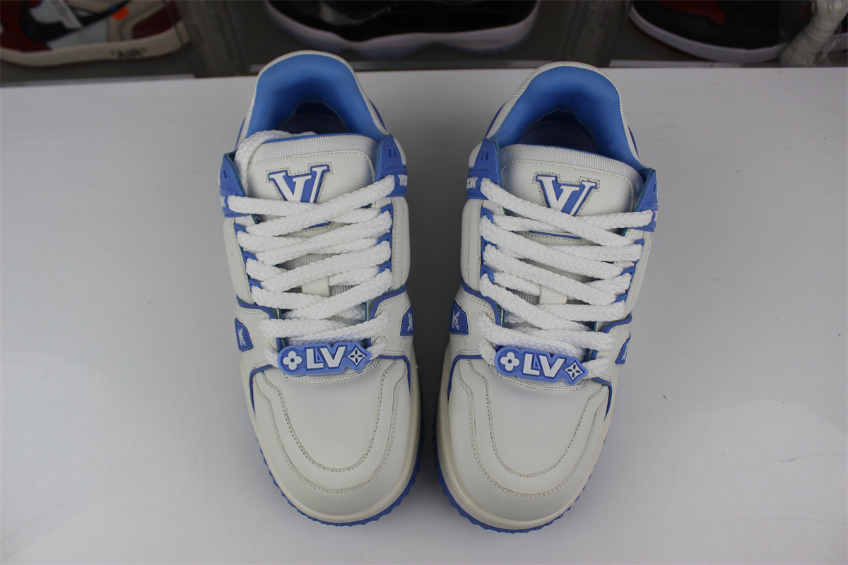 l**is V*t*n lv trainer white blue
