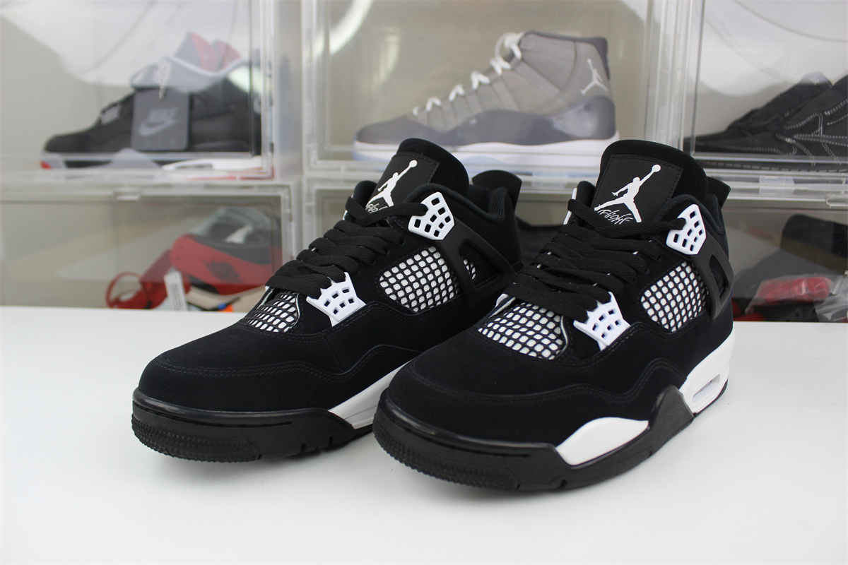 GOAT AIR JORDAN 4 RETRO 