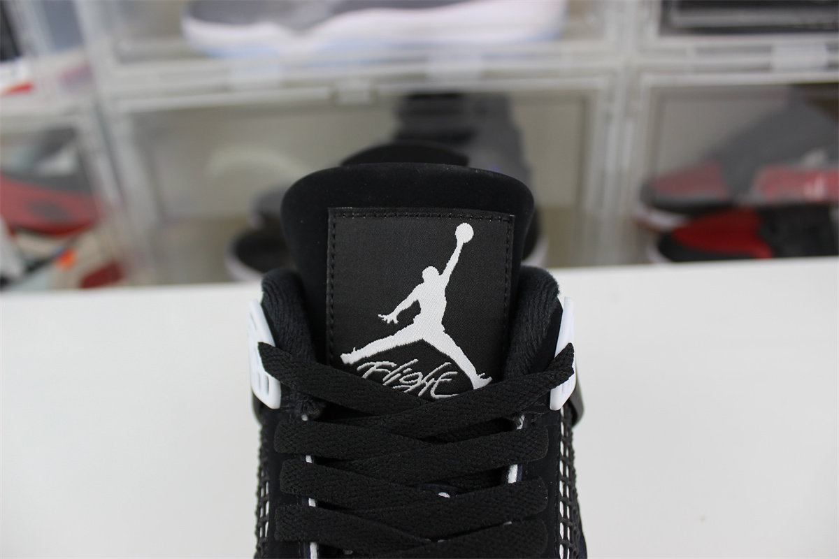 GOAT AIR JORDAN 4 RETRO 