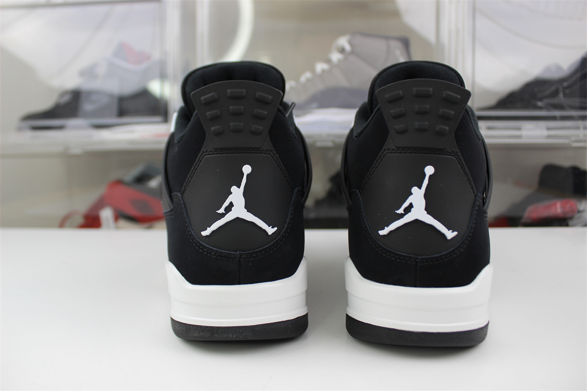 GOAT AIR JORDAN 4 RETRO 