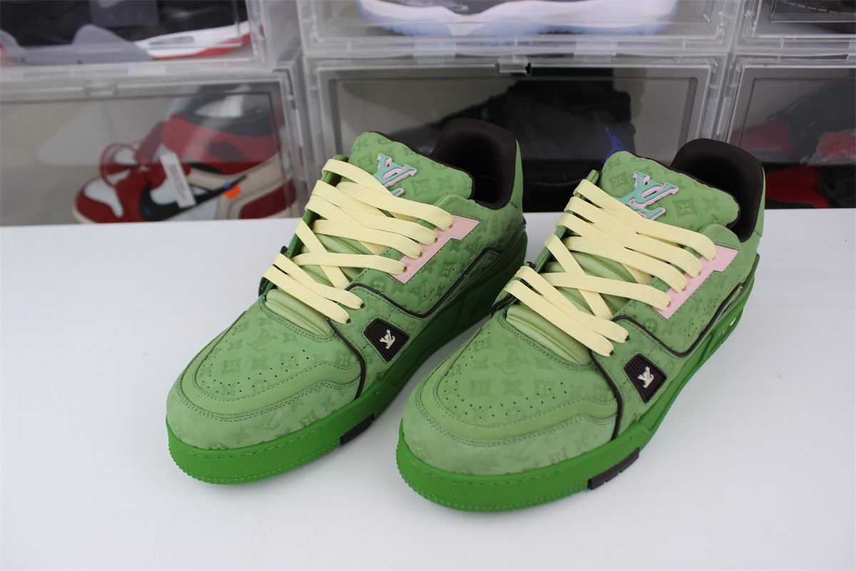 l**is V*t*n lv trainer black chocolate ms0224 green
