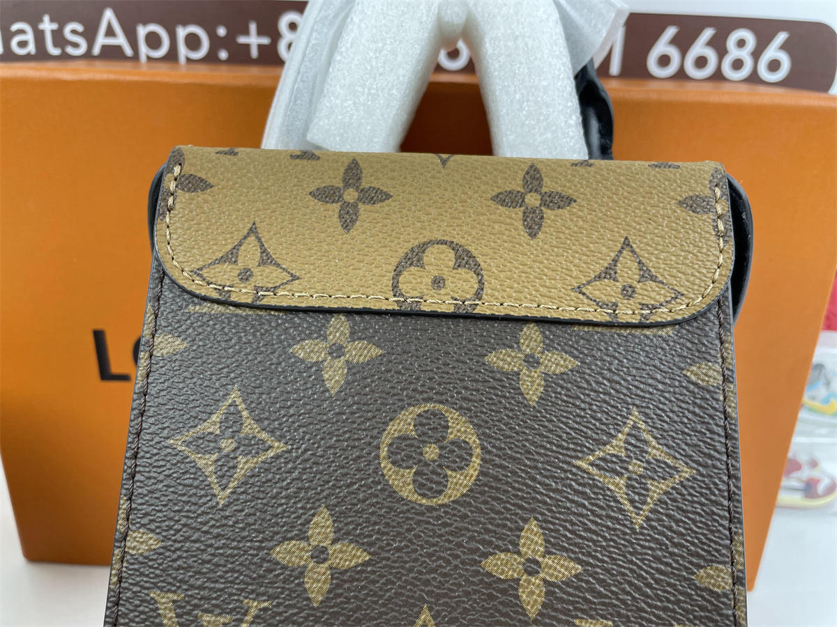 LV Camera Box (17.6x12.5x6cm)