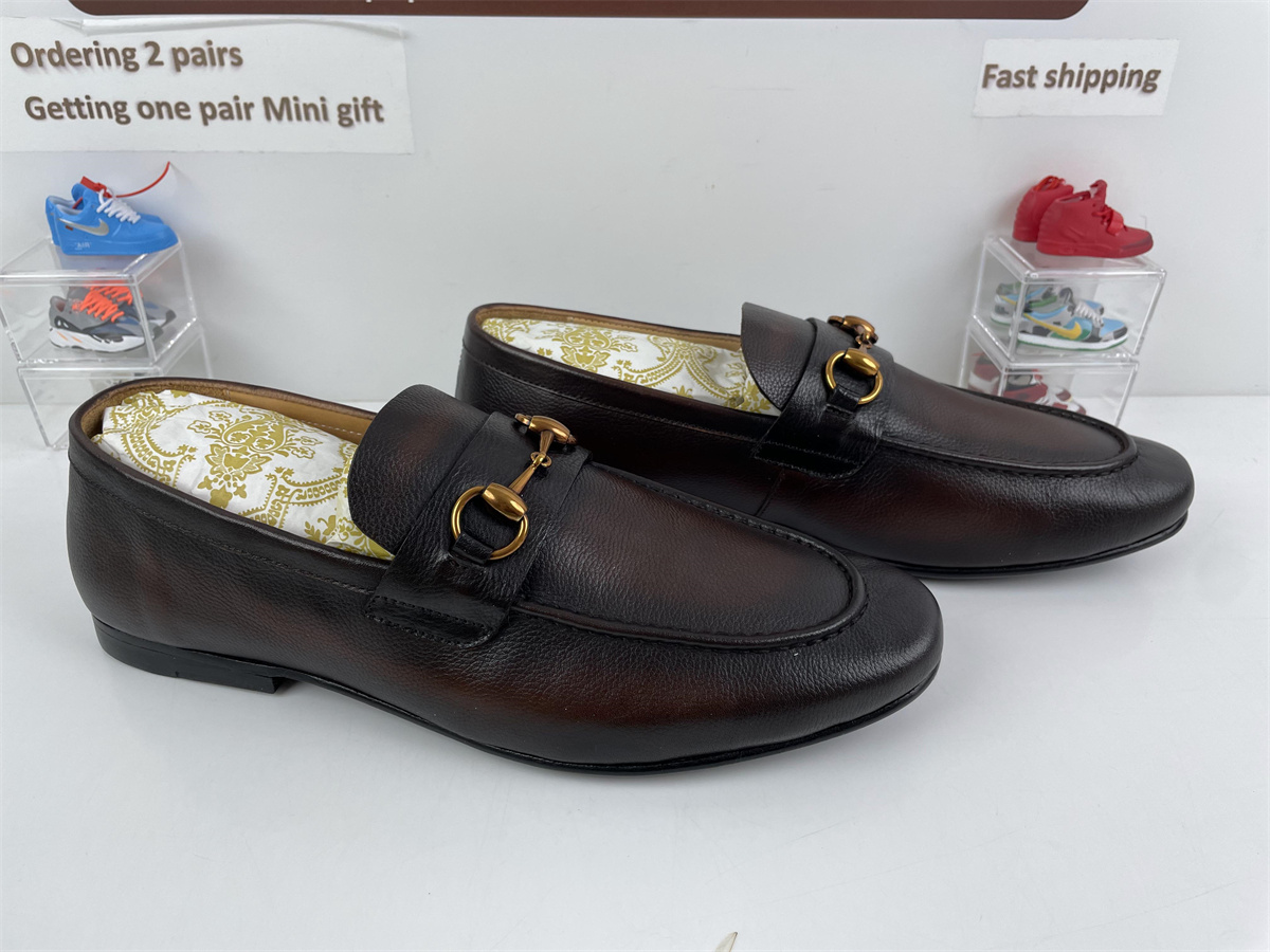 G*u*i shoes brown