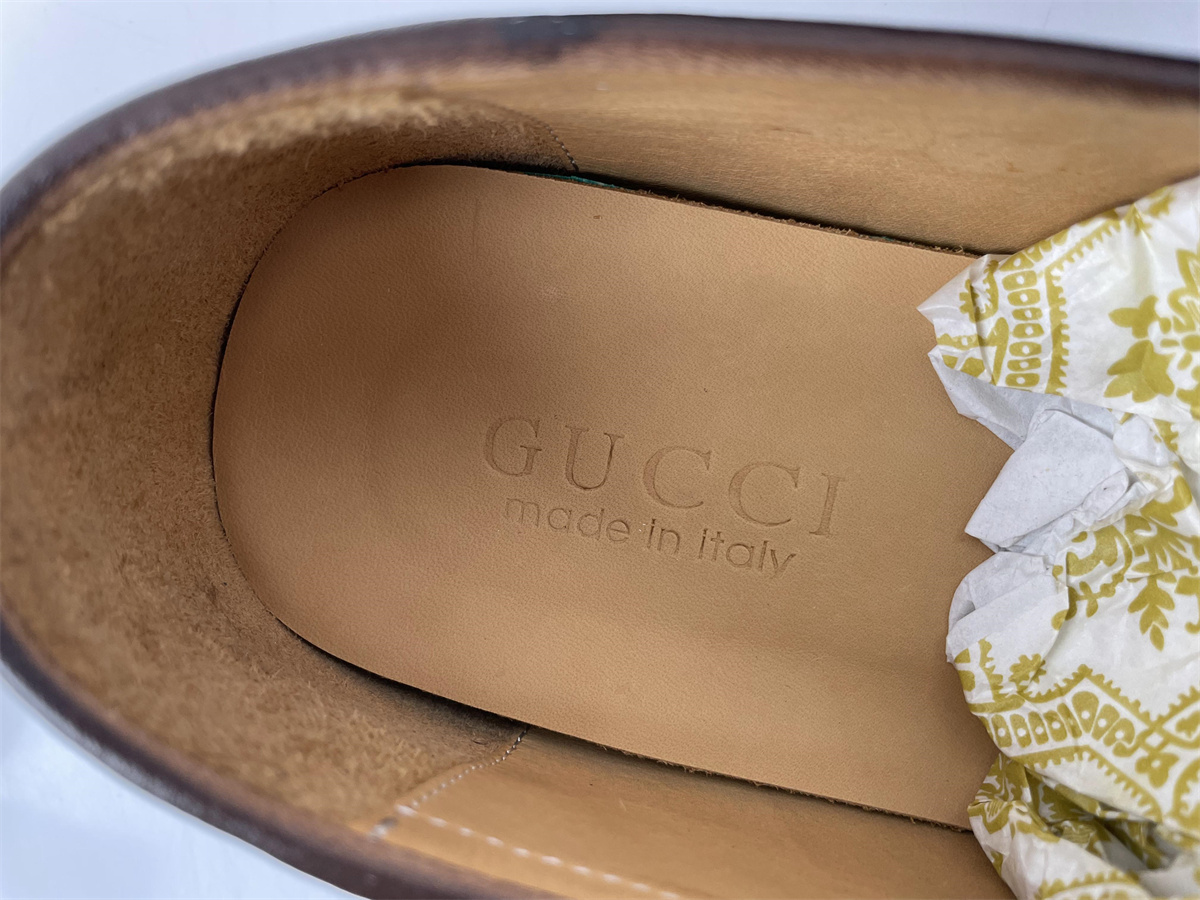 G*u*i shoes brown