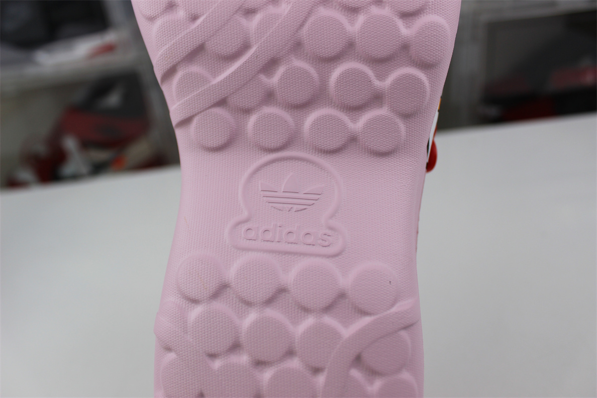 Ad*s hello kitty pink