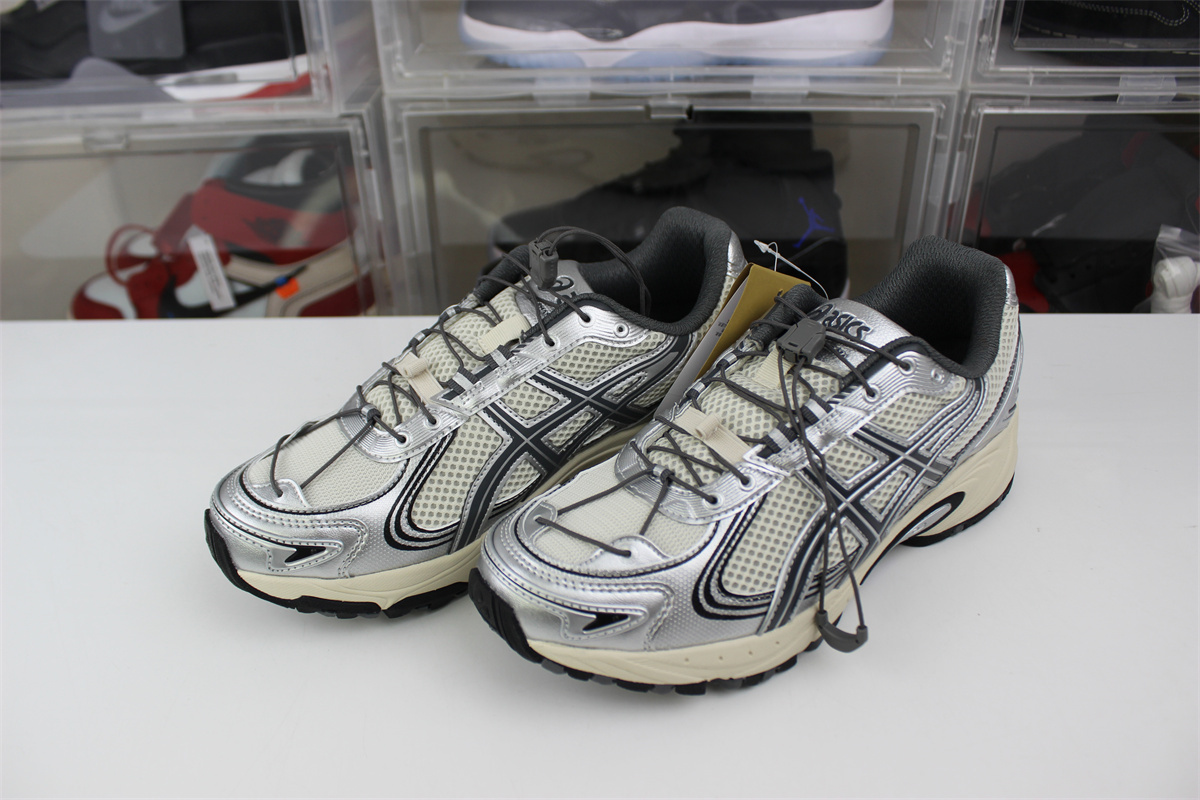 As*ic*s gel-kahana tr v4