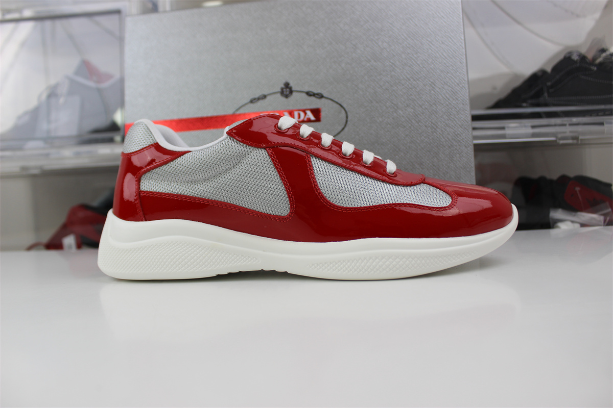 Pra*a america’s cup red grey