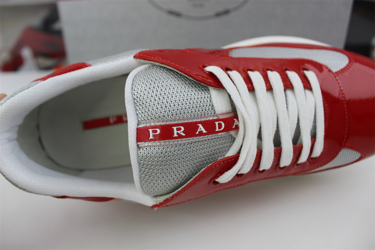 Pra*a america’s cup red grey