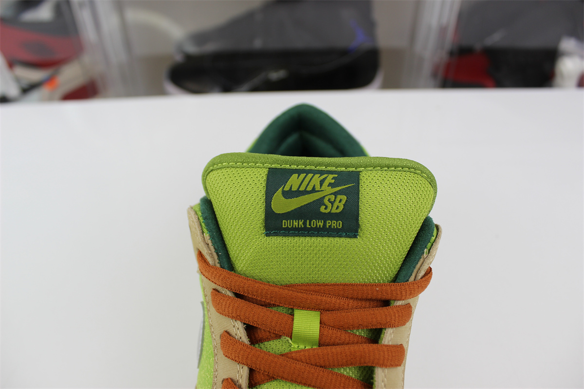 Nike SB Dunk Low “Escargot”