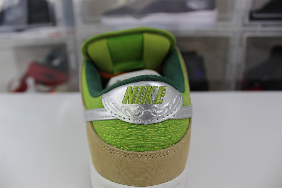 Nike SB Dunk Low “Escargot”