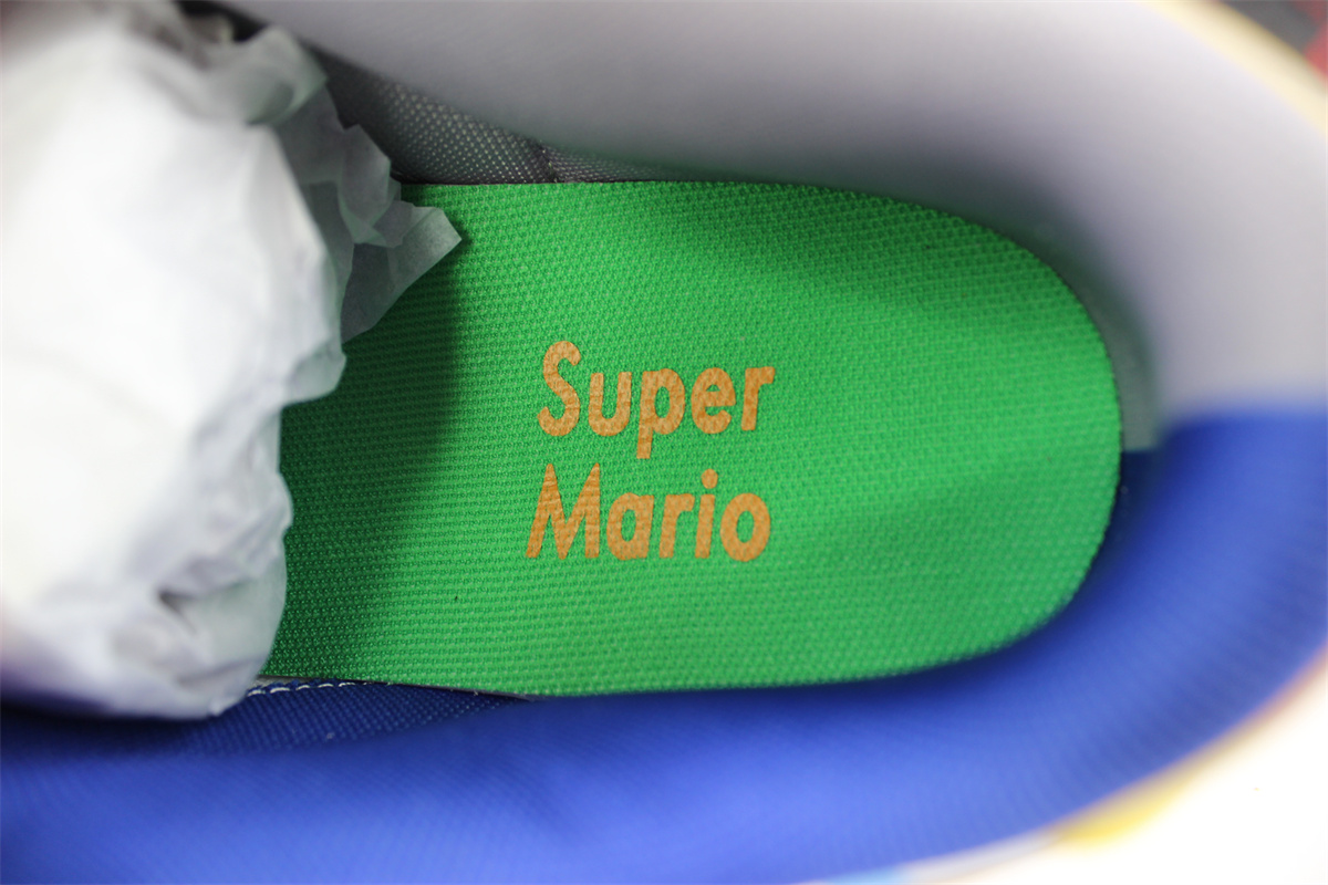 dunk low S*per mario