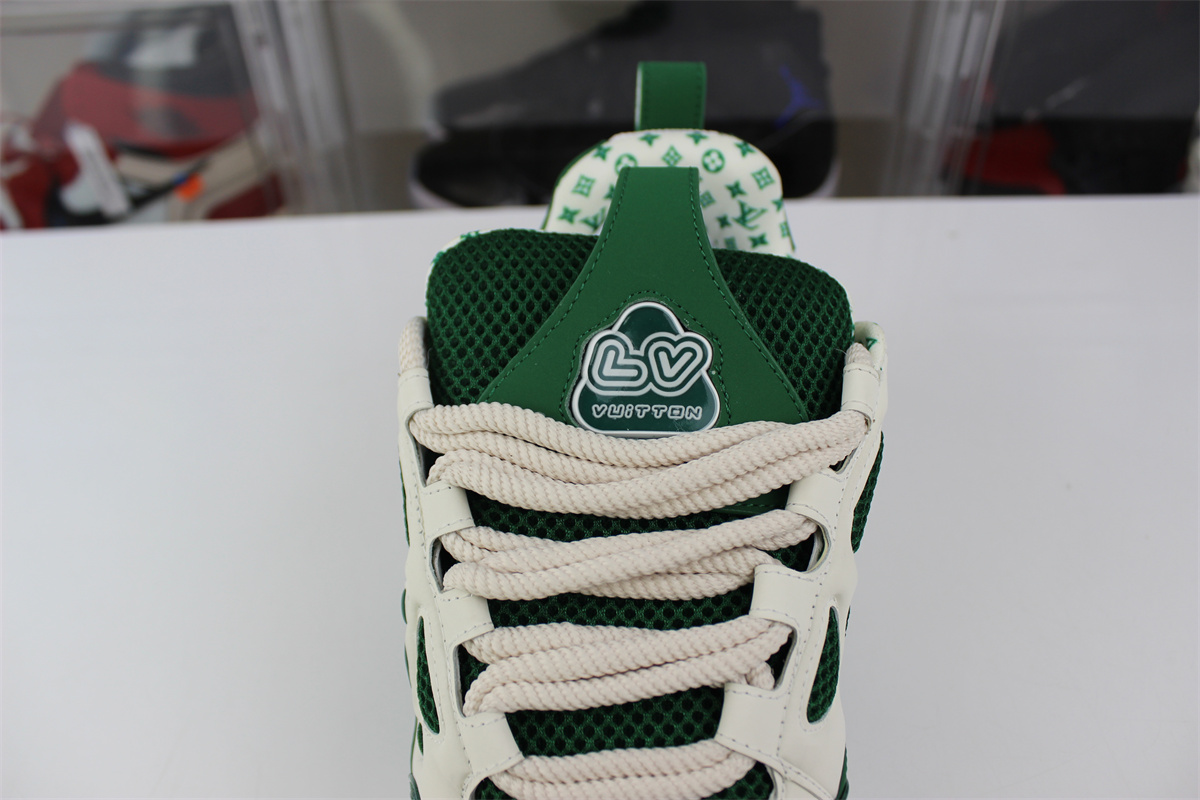 l**is V*t*n white green sneaker #54