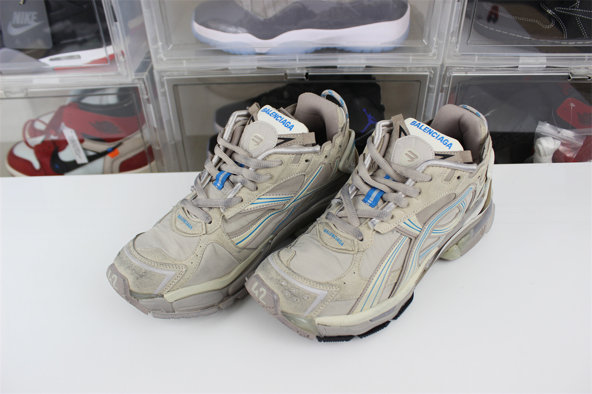 Ba*len*cia*ga nylon taupe mix blue